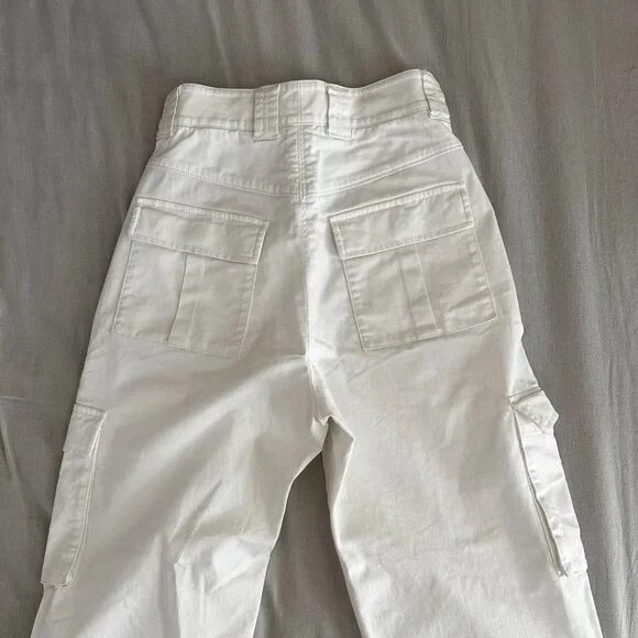 Babaton White High-rise Cargo Jeans, Size 00 - Picture 6 of 6